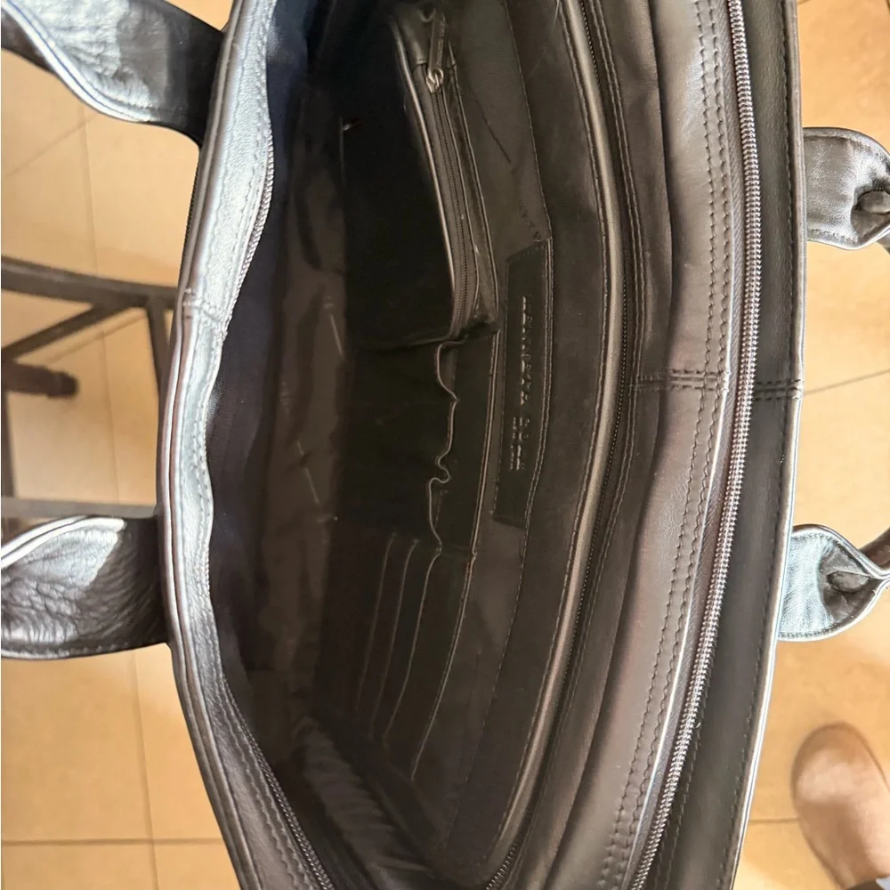 Kenneth Cole Reaction Black Leather Briefcase